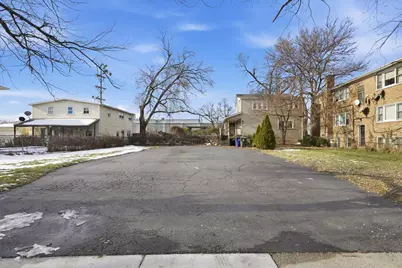 1940 N 19th Avenue, Melrose Park, IL 60160 - Photo 31