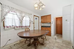 1940 N 19th Ave, Melrose Park, IL 60160 - Photo 7