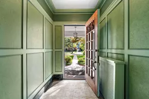 2855 Sheridan Pl, Evanston, IL 60201 - Photo 9