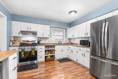 [Address not provided], Aurora, IL 60506 - Photo 7