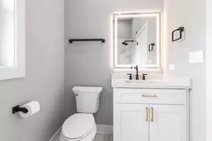 2411 N 77th Ave, Elmwood Park, IL 60707 - Photo 19