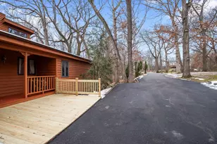 1606 W August Ln, McHenry, IL 60051 - Photo 3