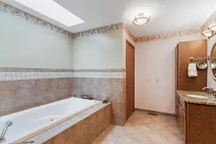 1606 W August Ln, McHenry, IL 60051 - Photo 17