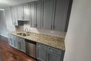 1612 N Windsor Dr, Arlington Heights, IL 60004 - Photo 7