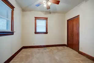 811 John St, Joliet, IL 60435 - Photo 11