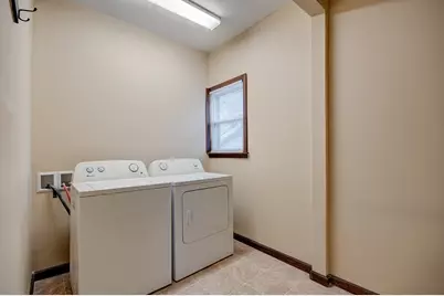 811 John Street, Joliet, IL 60435 - Photo 7