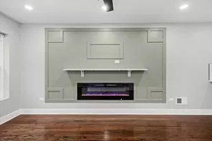 10129 S Indiana Ave, Chicago, IL 60628 - Photo 5