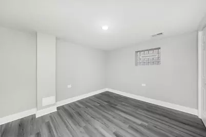 10129 S Indiana Avenue, Chicago, IL 60628 - Photo 21