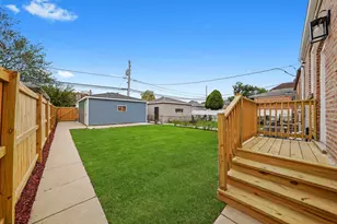 10129 S Indiana Ave, Chicago, IL 60628 - Photo 25