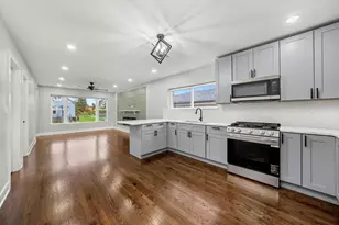 10129 S Indiana Ave, Chicago, IL 60628 - Photo 9