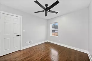 10129 S Indiana Ave, Chicago, IL 60628 - Photo 13