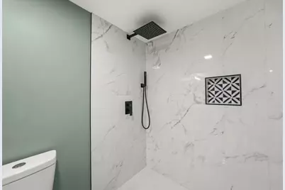 10129 S Indiana Avenue, Chicago, IL 60628 - Photo 19