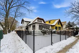 1102 N Laramie Ave, Chicago, IL 60651 - Photo 1