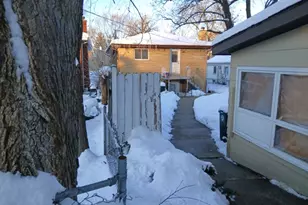 1105 Indian Ave, Aurora, IL 60505 - Photo 35