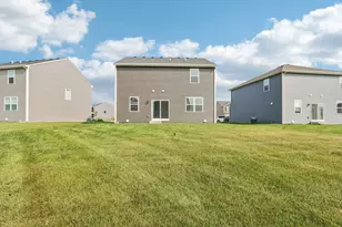 2570 Santa Fe Dr, Pingree Grove, IL 60140 - Photo 35