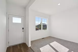 2570 Santa Fe Dr, Pingree Grove, IL 60140 - Photo 3