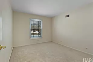 563 Shorely Woods Dr, Barrington, IL 60010 - Photo 9