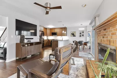 [Address not provided], Elk Grove Village, IL 60007 - Photo 7