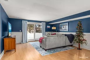 806 Fellows St, Saint Charles, IL 60174 - Photo 13