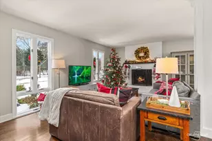 806 Fellows St, Saint Charles, IL 60174 - Photo 5