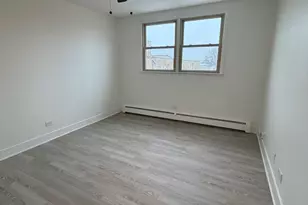 7200 N Claremont Ave, Chicago, IL 60645 - Photo 11