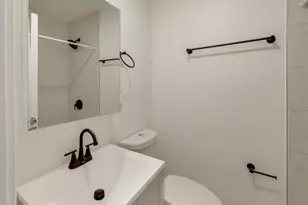 7200 N Claremont Ave, Chicago, IL 60645 - Photo 15