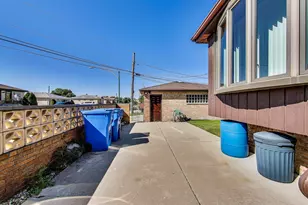 5700 N Orange Ave, Chicago, IL 60631 - Photo 21