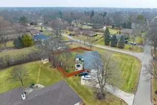 6 Patricia Ln, Prospect Heights, IL 60070 - Photo 5