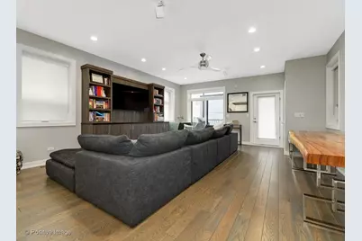 1448 W Erie Street #1, Chicago, IL 60642 - Photo 15