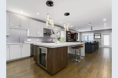 1448 W Erie Street #1, Chicago, IL 60642 - Photo 11