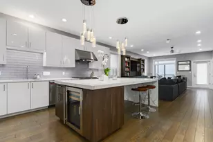 1448 W Erie St, Chicago, IL 60642 - Photo 11