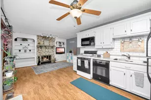 2S021 Lexington Ct, Warrenville, IL 60555 - Photo 17