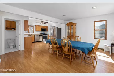 8829 Skyline Drive, Burr Ridge, IL 60527 - Photo 5