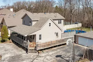 8829 Skyline Dr, Burr Ridge, IL 60527 - Photo 27