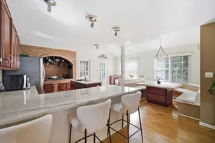 4837 Middle Rd, Gurnee, IL 60031 - Photo 5