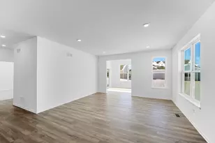 375 S Constitution Dr, Aurora, IL 60506 - Photo 3