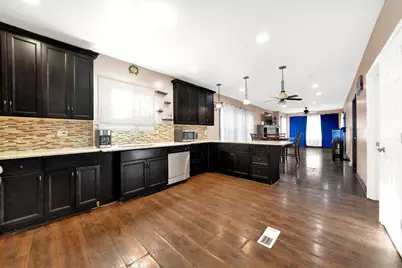 9335 S Loomis Street, Chicago, IL 60620 - Photo 3