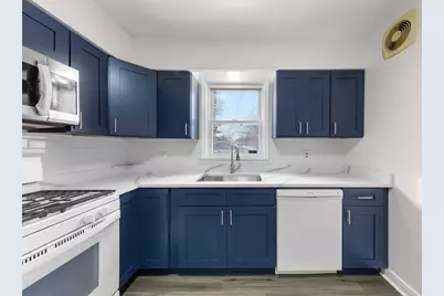 8142 S Yates Boulevard, Chicago, IL 60617 - Photo 7