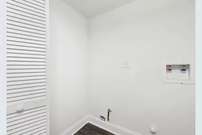 10436 S Eberhart Avenue, Chicago, IL 60628 - Photo 25