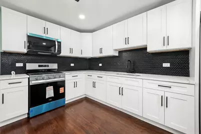 10436 S Eberhart Avenue, Chicago, IL 60628 - Photo 9