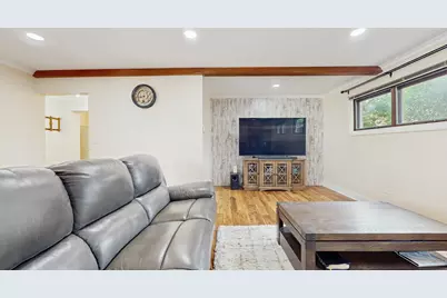 576 Amherst Avenue, Des Plaines, IL 60016 - Photo 5