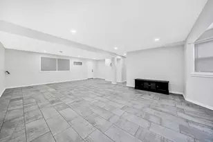 15923 Woodlawn E Ave, South Holland, IL 60473 - Photo 17