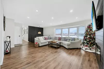 15923 Woodlawn East Avenue, South Holland, IL 60473 - Photo 3