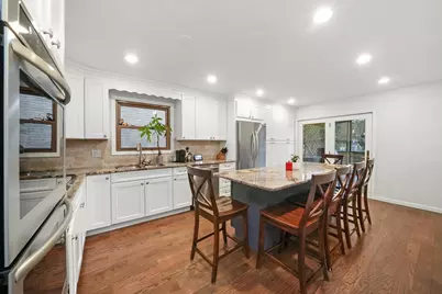 5238 Pratt Avenue, Skokie, IL 60077 - Photo 7