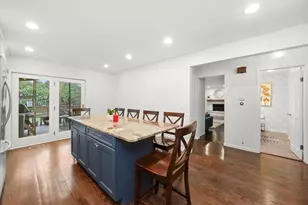 5238 Pratt Ave, Skokie, IL 60077 - Photo 9