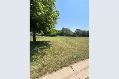 7580 Vida Avenue, Lakewood, IL 60014 - Photo 1