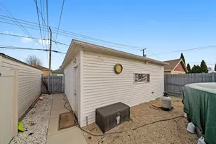 6123 S Meade Ave, Chicago, IL 60638 - Photo 39