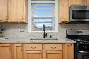 6123 S Meade Ave, Chicago, IL 60638 - Photo 13