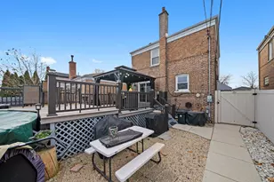 6123 S Meade Ave, Chicago, IL 60638 - Photo 29