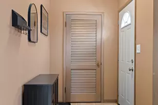 12 N Du Bois Ave, Elgin, IL 60123 - Photo 5